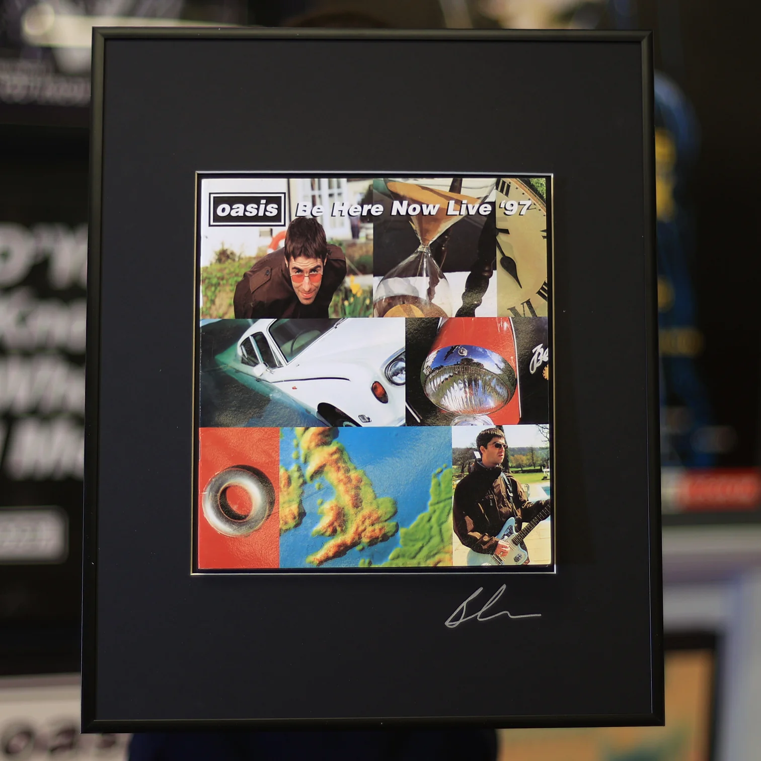 Oasis - Be Here Now Tour Framed Signed Programme - New Item - Image 2