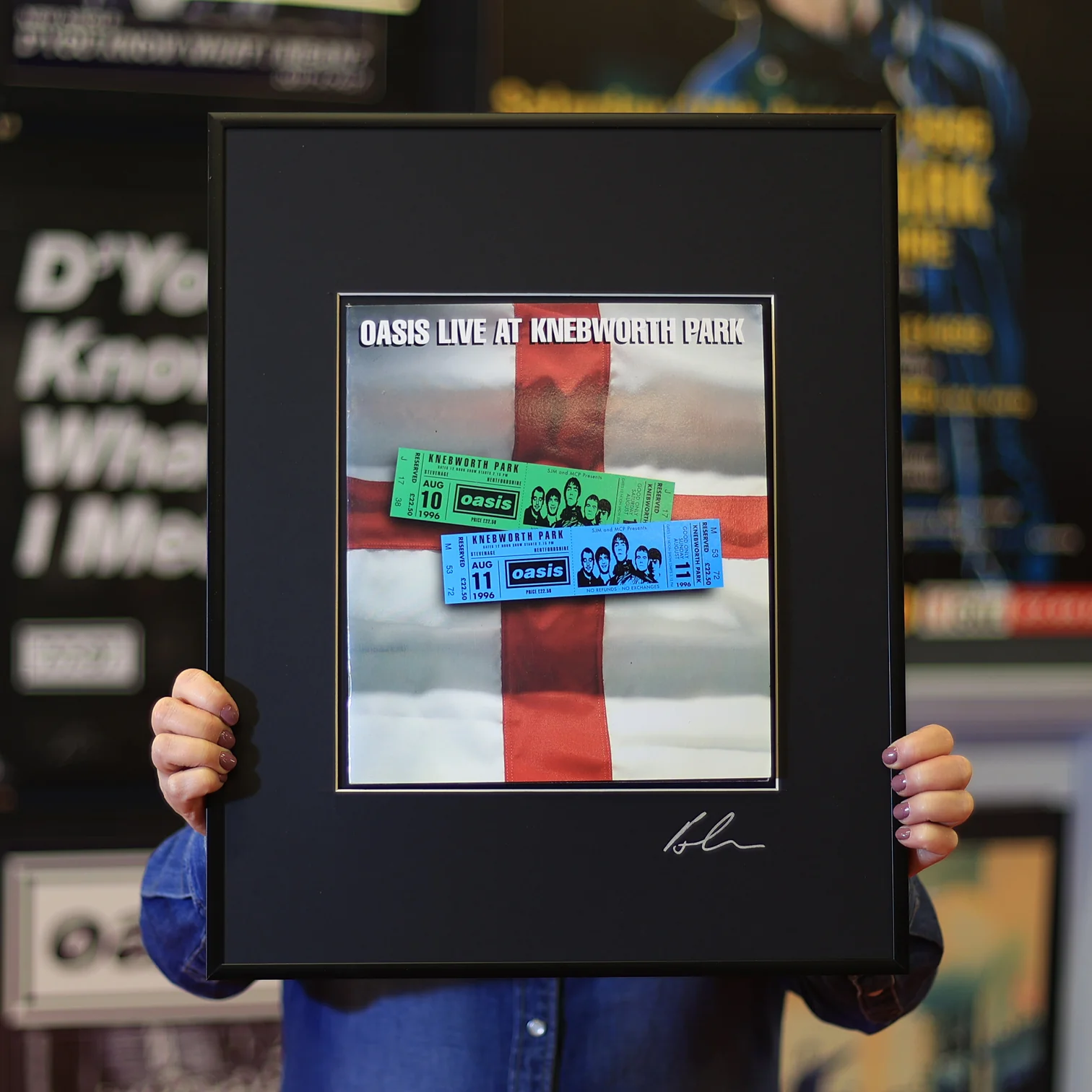Oasis - Live At Knebworth Framed Signed Programme - New Item - Image 2