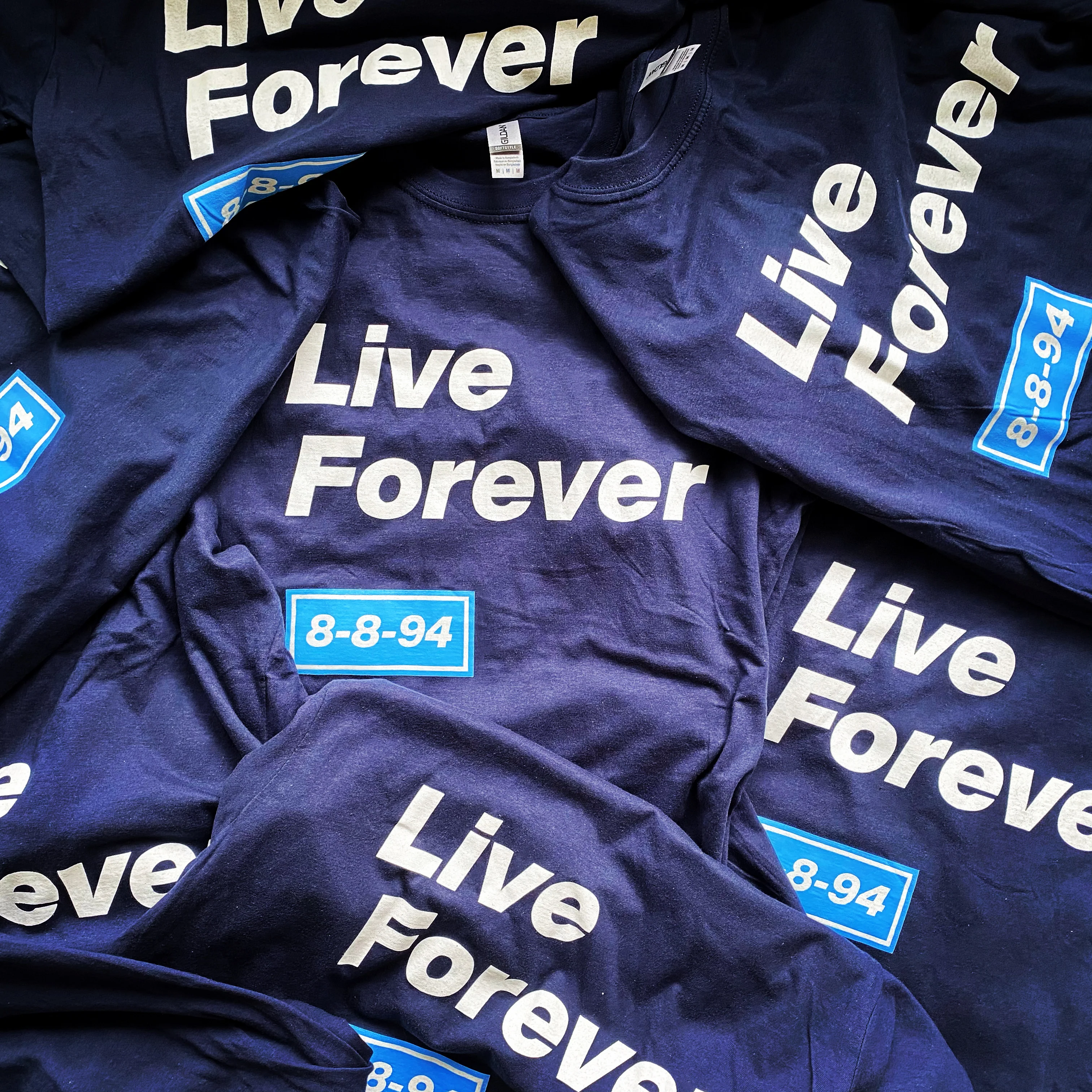 Oasis - Live Forever - T Shirt - New Item - Image 2