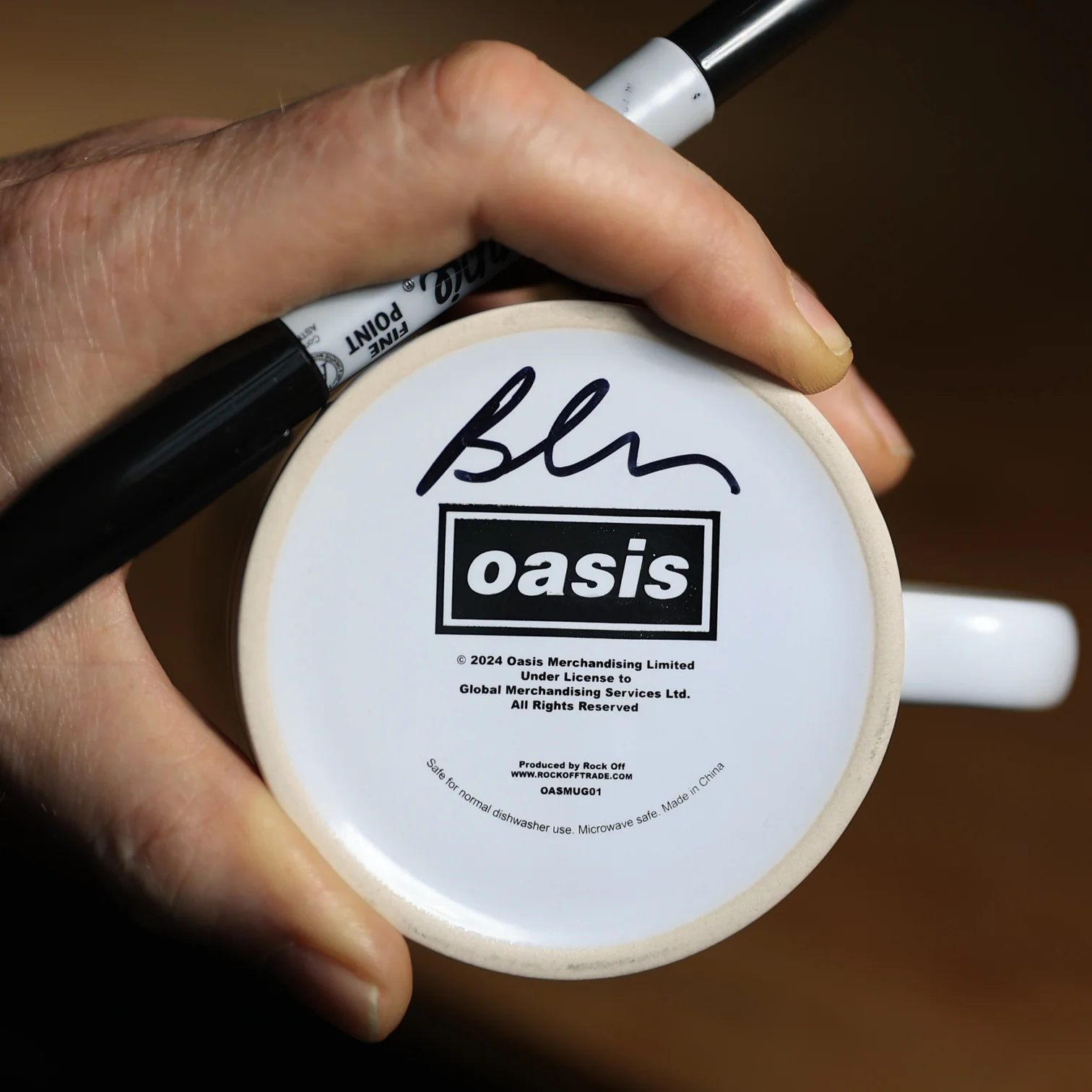 Oasis Logo Mug - Signed - New Item - Image 4