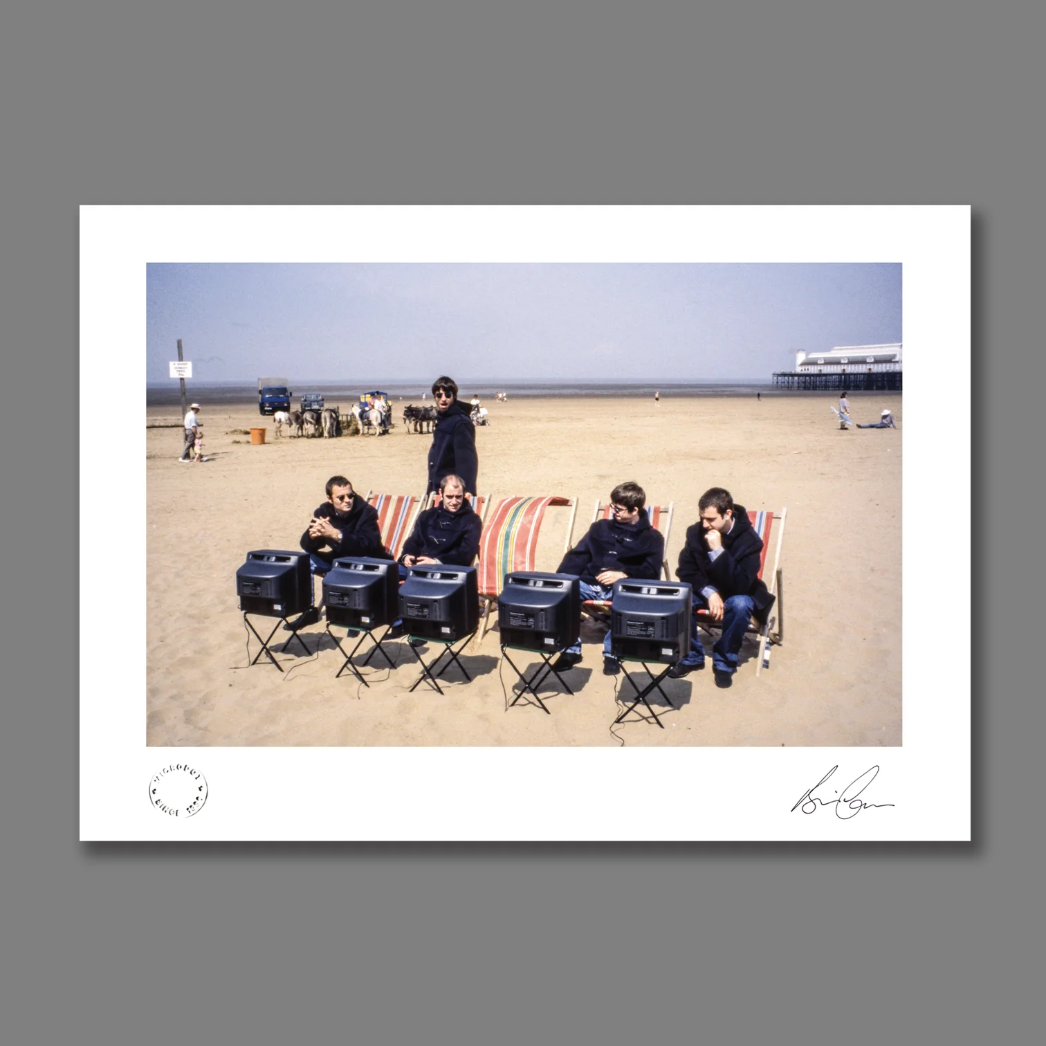 Oasis - Roll With It Sleeve session out-take Print - New Item - Image 6