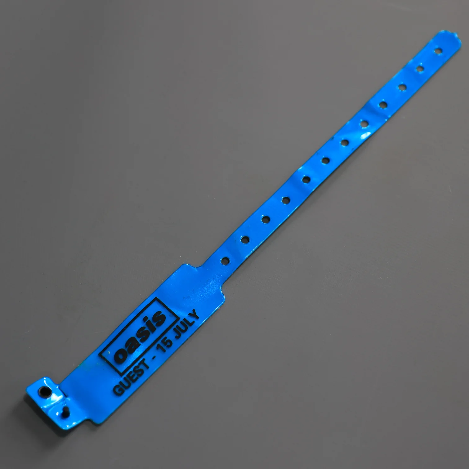 Oasis - UNUSED Irvine Beach 15th July Guest Wristband - New Item - Image 2